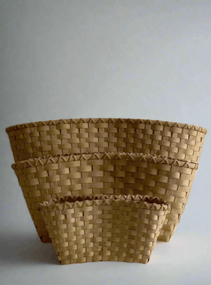 Zunara Natural Crescent Clutch – Elegant Handwoven Accessory